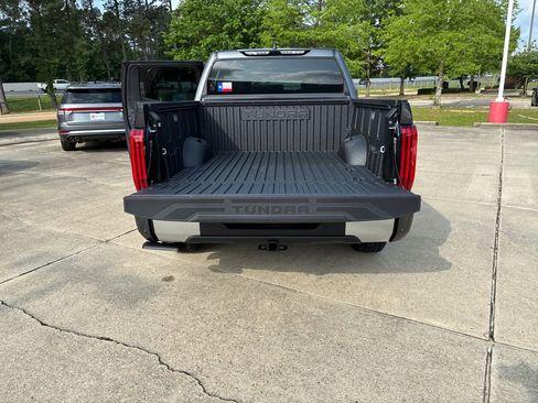 New 2026 Toyota Tundra Limited AWD/4WD image 31