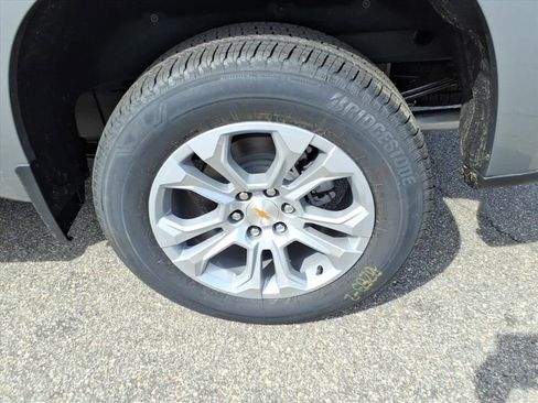 New 2026 Chevrolet Silverado 1500 LTZ w/ LTZ Premium Package image 11