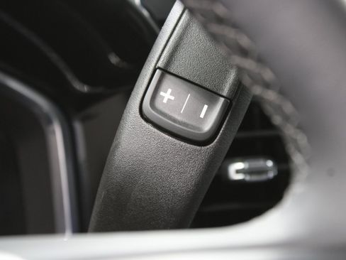 Used 2024 GMC Sierra 1500 SLT image 50