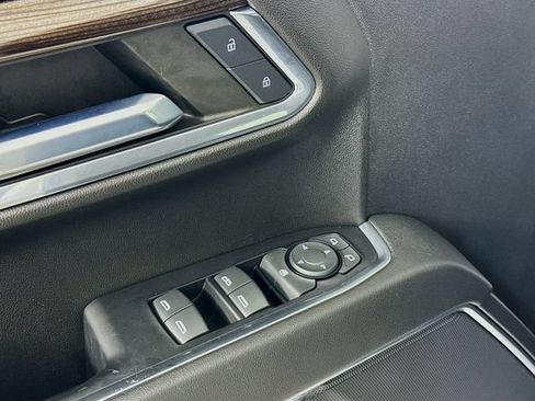 Used 2023 Chevrolet Silverado 1500 LT AWD/4WD image 19