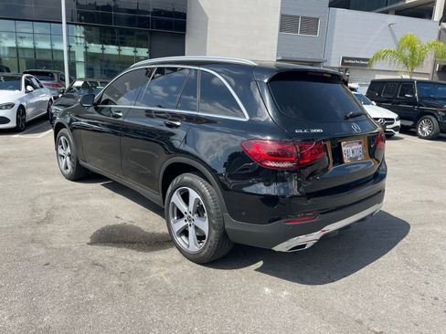 Used 2022 Mercedes-Benz GLC 300 image 4