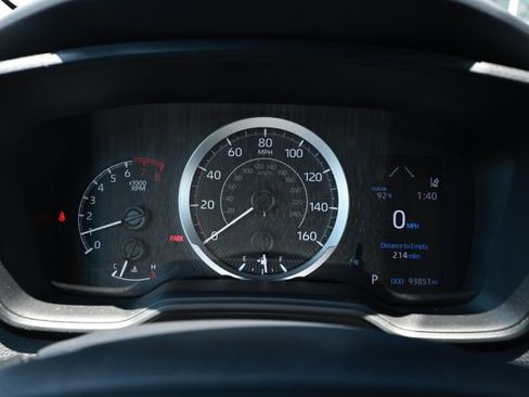 Used 2022 Toyota Corolla LE FWD image 12