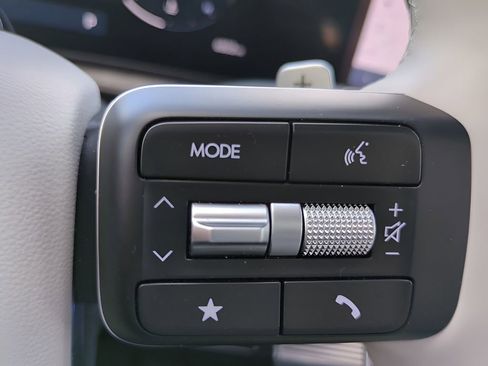 Used 2025 Hyundai Santa Fe Calligraphy image 28