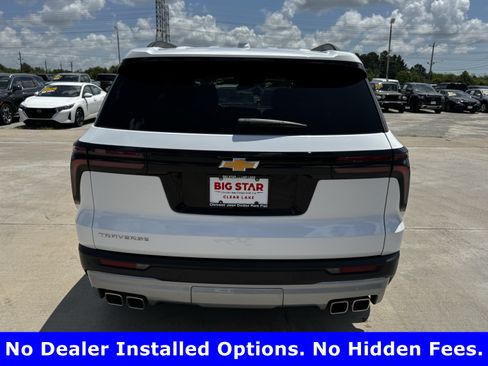 Used 2025 Chevrolet Traverse LT FWD image 7
