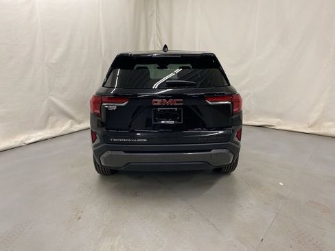 Used 2025 GMC Terrain Elevation image 7