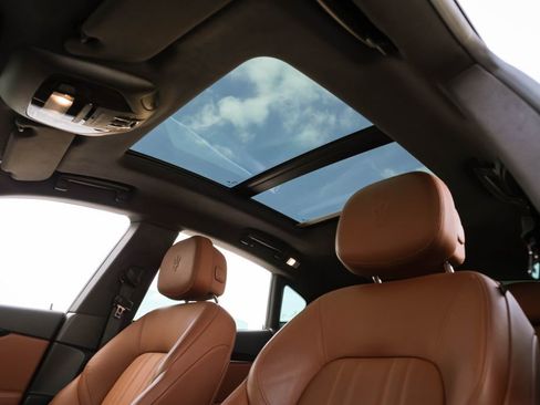 Used 2022 Maserati Levante GT image 20