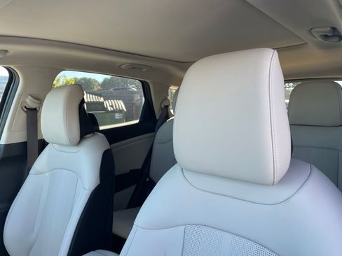 New 2026 Kia Sportage EX w/ EX Panorama Roof Package image 23