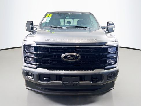 Used 2024 Ford F250 Lariat w/ Black Appearance Package AWD/4WD image 11