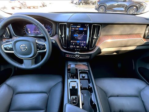 Used 2023 Volvo XC60 B5 Plus w/ Climate Package image 15
