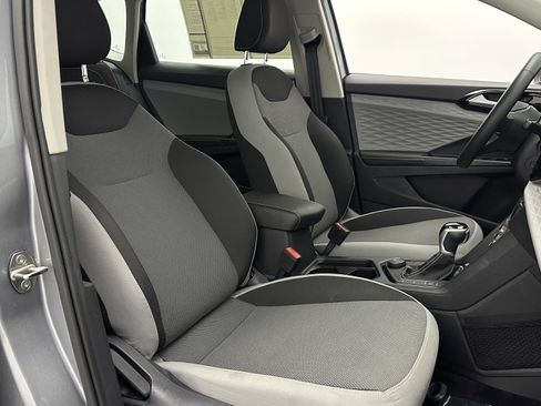 Used 2024 Volkswagen Taos S image 34