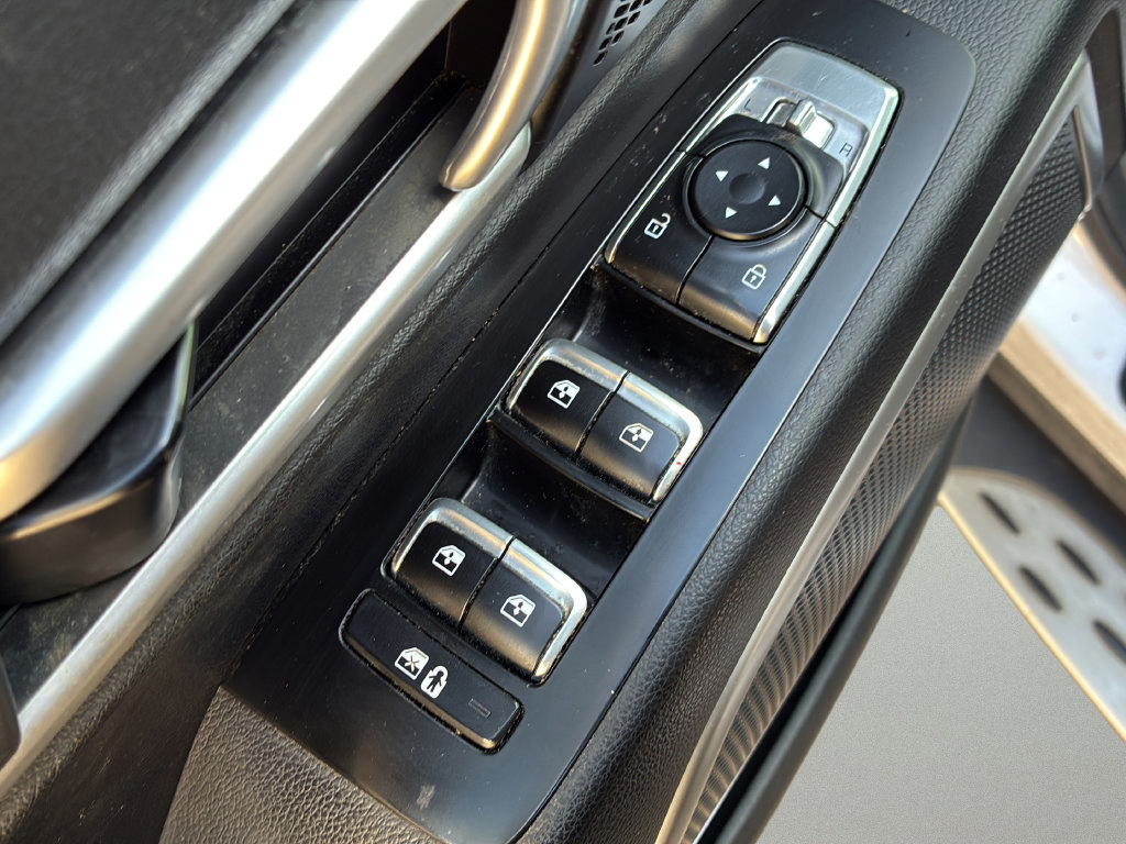 Used 2021 Kia Telluride S FWD image 21
