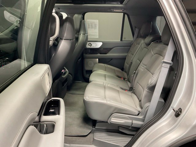 Used 2019 Lincoln Navigator Reserve AWD/4WD image 20