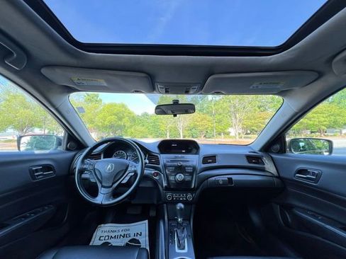 Used 2017 Acura ILX FWD image 25