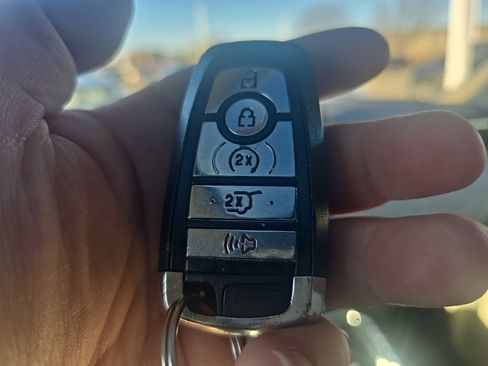 Used 2020 Lincoln Navigator L Reserve w/ Luxury Package image 21