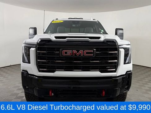 Used 2026 GMC Sierra 2500 AT4X AWD/4WD image 2