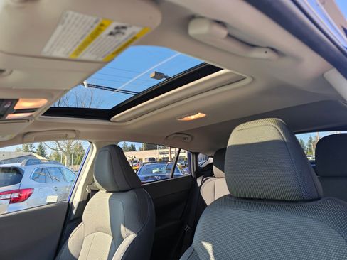 Used 2024 Subaru Crosstrek 2.0i Premium image 23