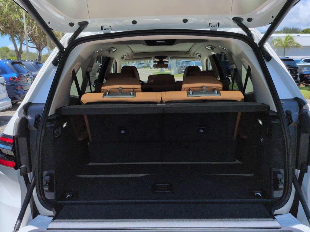 New 2027 BMW X7 xDrive40i AWD/4WD image 13
