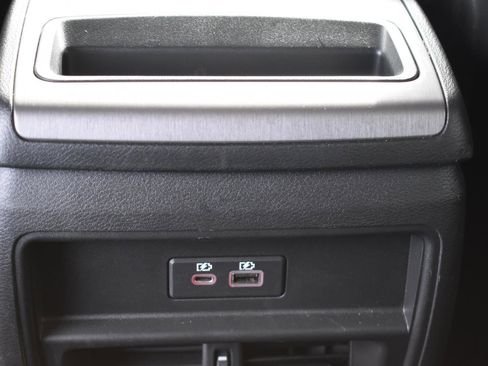 Used 2024 Nissan Murano SV w/ SV Midnight Edition Package image 19