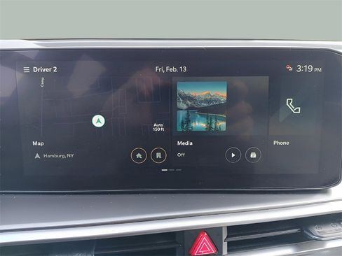 Used 2025 Kia Sorento S image 15