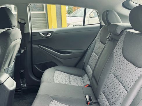 Used 2019 Hyundai Ioniq Electric image 32