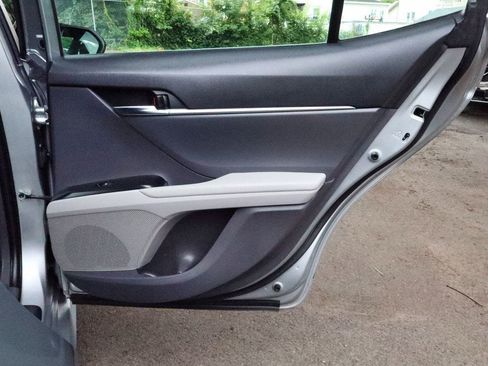 Used 2020 Toyota Camry LE FWD image 56
