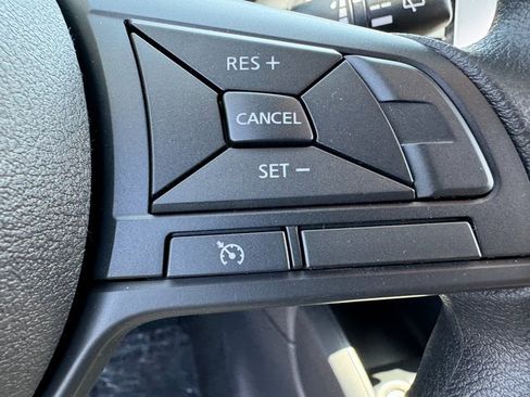 Used 2025 Nissan Kicks Play S image 19