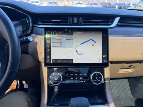 Used 2023 Jaguar F-PACE S image 20