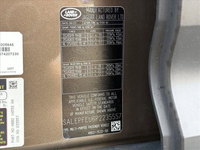 Used 2023 Land Rover Defender 130 SE AWD/4WD image 23