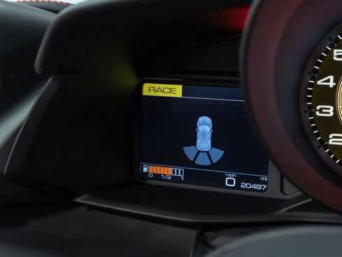 Used 2016 Ferrari 488 GTB RWD image 52