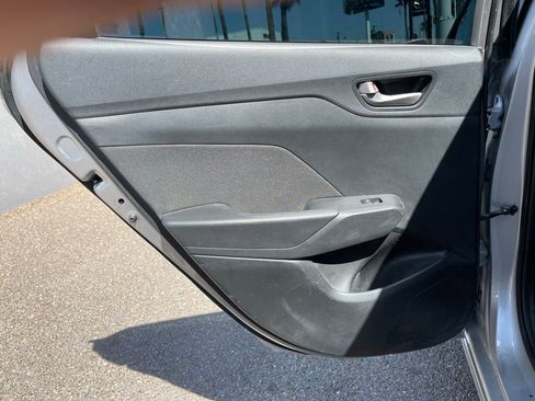 Used 2022 Hyundai Accent SEL image 15