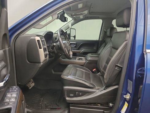 Used 2017 GMC Sierra 3500 Denali w/ Duramax Plus Package image 4