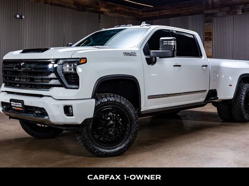 Used 2024 Chevrolet Silverado 3500 High Country w/ High Country Premium Package image 5