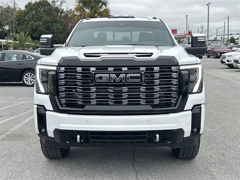 Certified 2026 GMC Sierra 2500 Denali Ultimate image 3