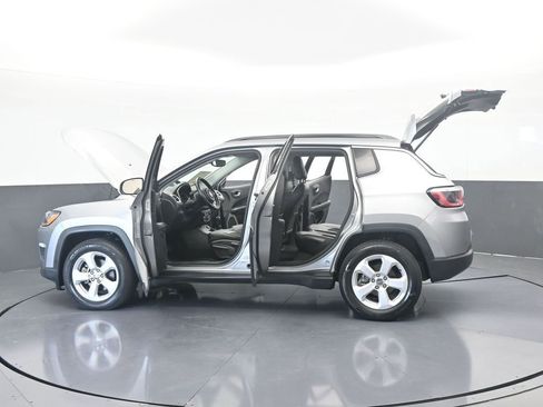 Used 2020 Jeep Compass Latitude image 74
