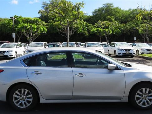 Used 2016 Nissan Altima 2.5 S w/ Power Driver Seat Package FWD image 7