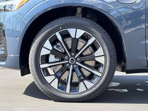 New 2026 Volvo XC60 T8 Plus w/ Protection Package Premier AWD/4WD image 44