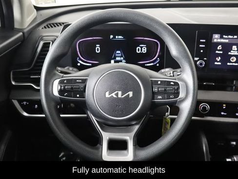 Used 2023 Kia Sportage LX FWD image 7