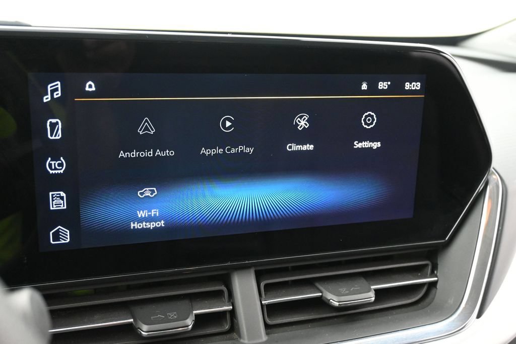 Used 2025 Chevrolet Trax LT FWD image 10