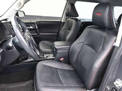 Used 2024 Toyota 4Runner TRD Off-Road Premium w/ Moonroof Package AWD/4WD image 24