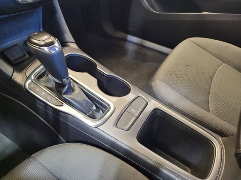 Used 2018 Chevrolet Cruze LT image 26