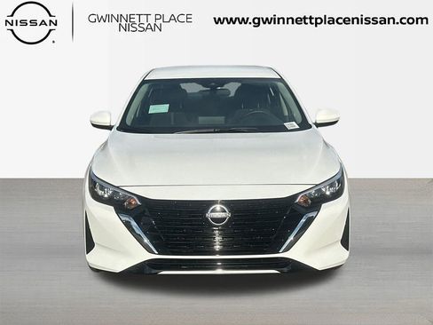 New 2025 Nissan Sentra SV image 2