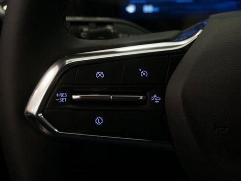 New 2026 Chevrolet Equinox LT w/ Convenience Package II image 19