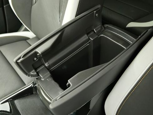 New 2025 Buick Envision Sport Touring image 32