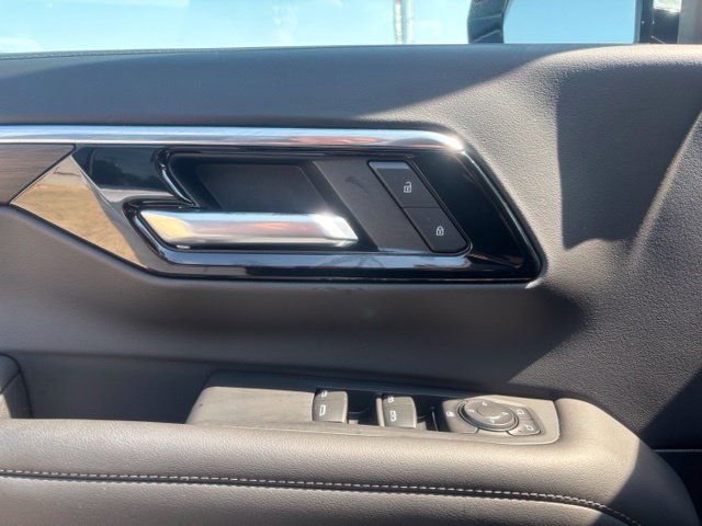 Certified 2025 Chevrolet Tahoe LS AWD/4WD image 20