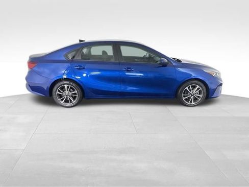 Certified 2022 Kia Forte LXS FWD image 6