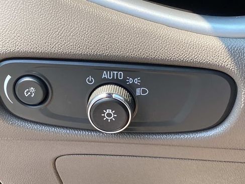 Used 2023 Chevrolet Malibu LT FWD image 18
