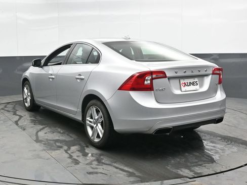 Used 2014 Volvo S60 T5 image 8