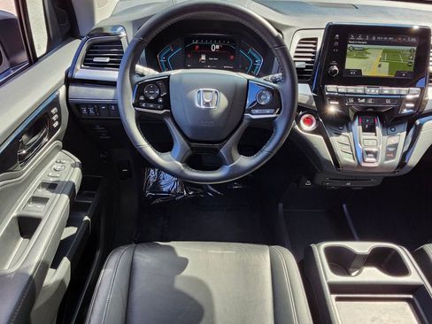 Certified 2024 Honda Odyssey Touring image 13