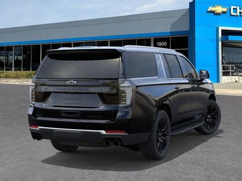 New 2026 Chevrolet Suburban Premier AWD/4WD image 4