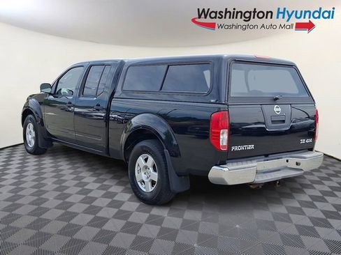 Used 2008 Nissan Frontier SE w/ SE Value Truck Pkg AWD/4WD image 4